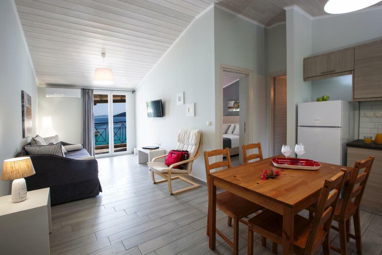 Captain Nick Aparthotel Mikros Gialos Ngoại thất bức ảnh
