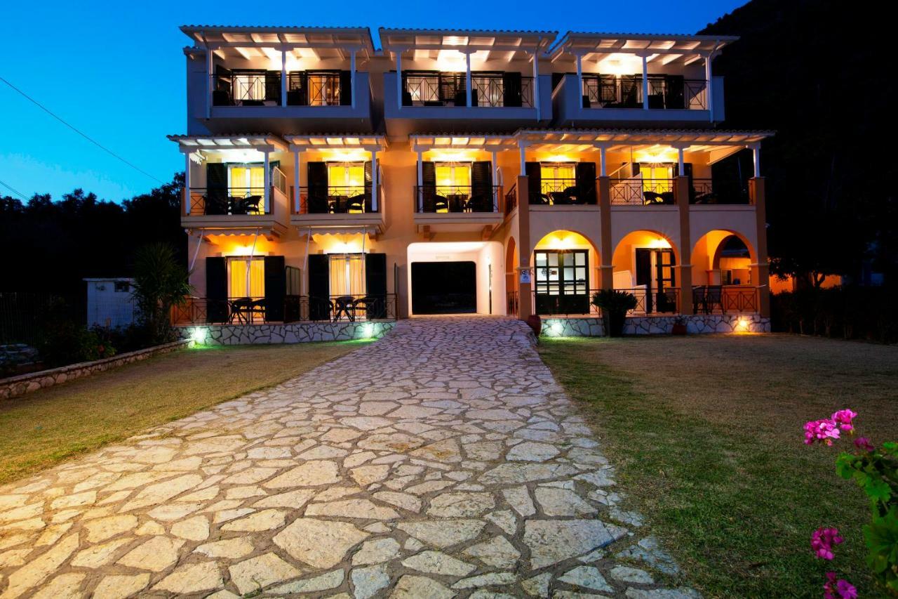 Captain Nick Aparthotel Mikros Gialos Ngoại thất bức ảnh